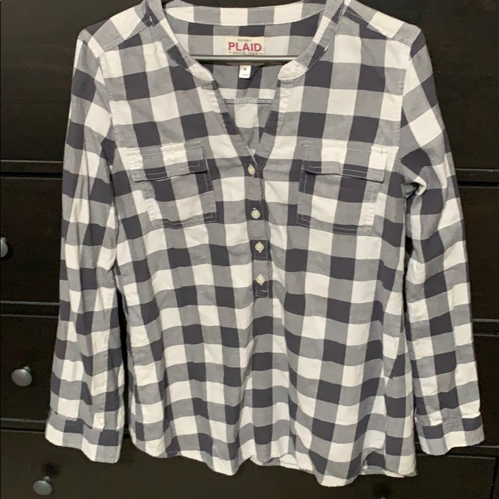 Old Navy Buffalo Black and white plaid blouse